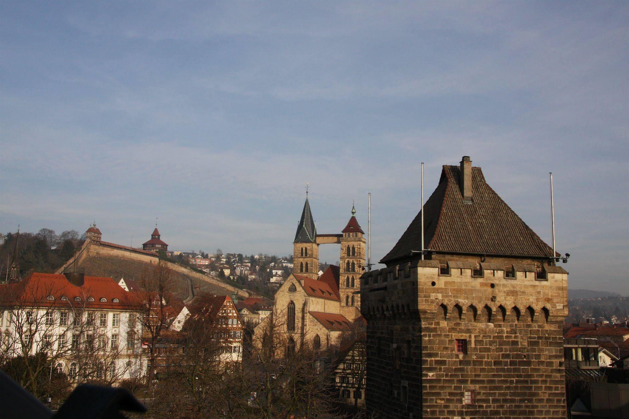Hotel Am Schelztor Esslingen am Neckar Exterior photo